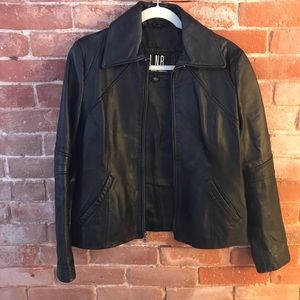 Genuine leather bomber jacket with pockets